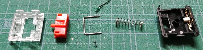 キースイッチ（lp）を分解したところ