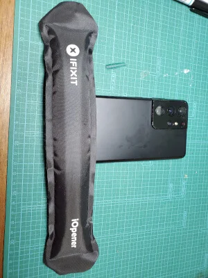 androidスマホのGalaxy S21 Ultraの液晶画面交換〜iOpenerでパネルを温める