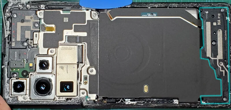 androidスマホのGalaxy S21 Ultraの液晶画面交換〜ラウドスピーカーアセンブリ