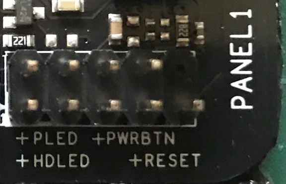 B550M
PRO4マザーボードのシステムパネルのケーブル図