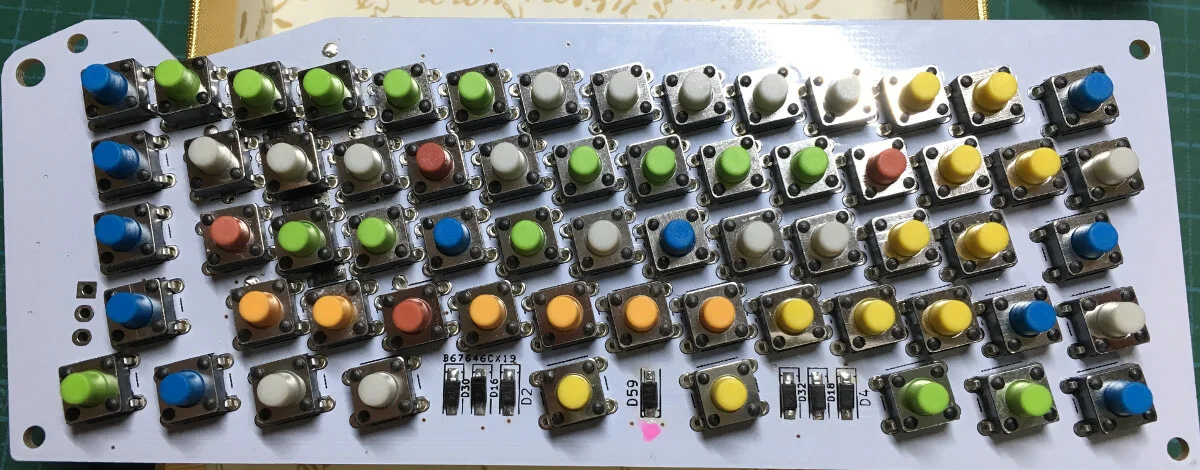 スイッチの軸を載せたところ