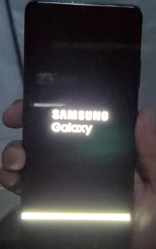 androidスマホのGalaxy S21 Ultraの分解〜落とした衝撃でスマホの液晶が壊れた