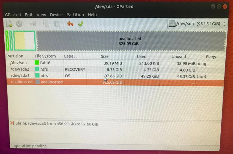 Gpartedで使える領域を設定する