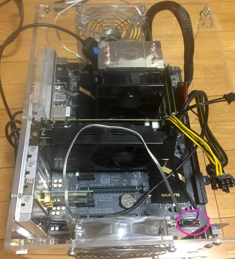 フロントパネル接続の場所