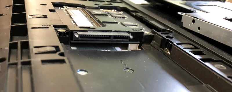 HPのノートパソコンProBook470（G3）のHDD・SSD差込口