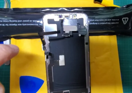 iphone10の液晶パネル交換〜フロントパネル上部を温める