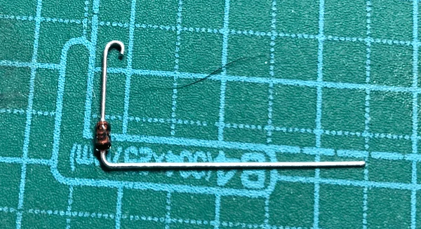 ダイオードのはんだ付け準備
