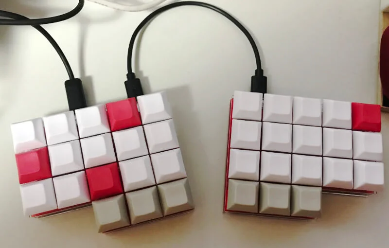 完成した自作キーボード「miniaxe」