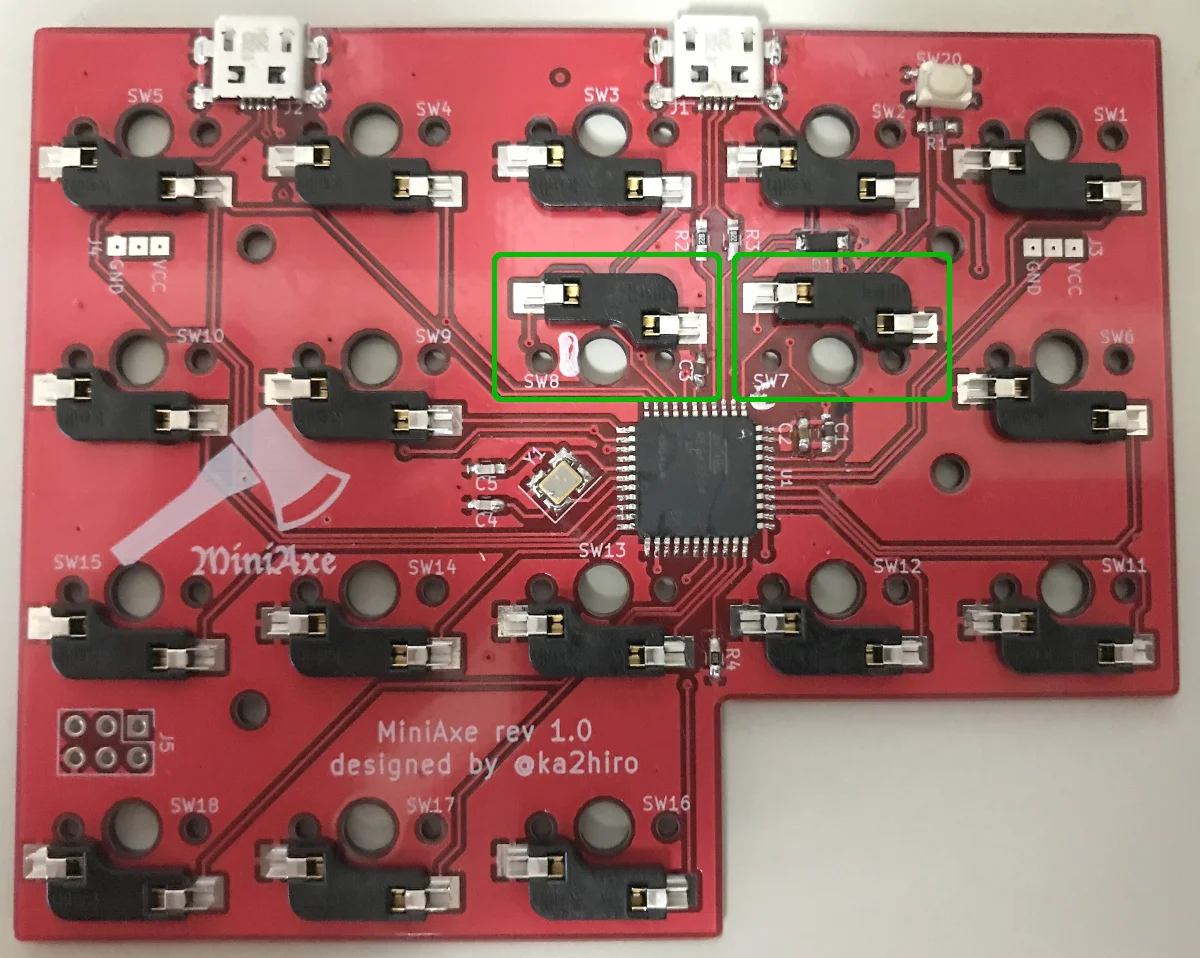 自作キーボードminiaxe製作で、キーボードのソケットを載せる