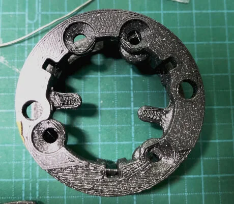 自作キーボード「Charybdis Nano」の組み立て手順〜ボトムアセンブリの取り付け