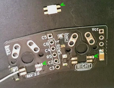 自作キーボード「Charybdis Nano」の組み立て手順〜LED(SK6812mini-E)をはんだ付けする向き