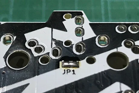Mint60でジャンパー部分のはんだ付け（3）