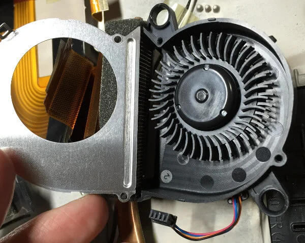 レッツノートCF-NX2で掃除した後のファン