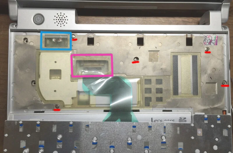レッツノートCF-R9のトップカバーを外す準備