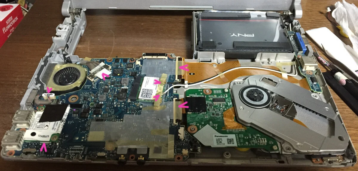 レッツノートCF-S10のニコイチで通電しない原因を探る