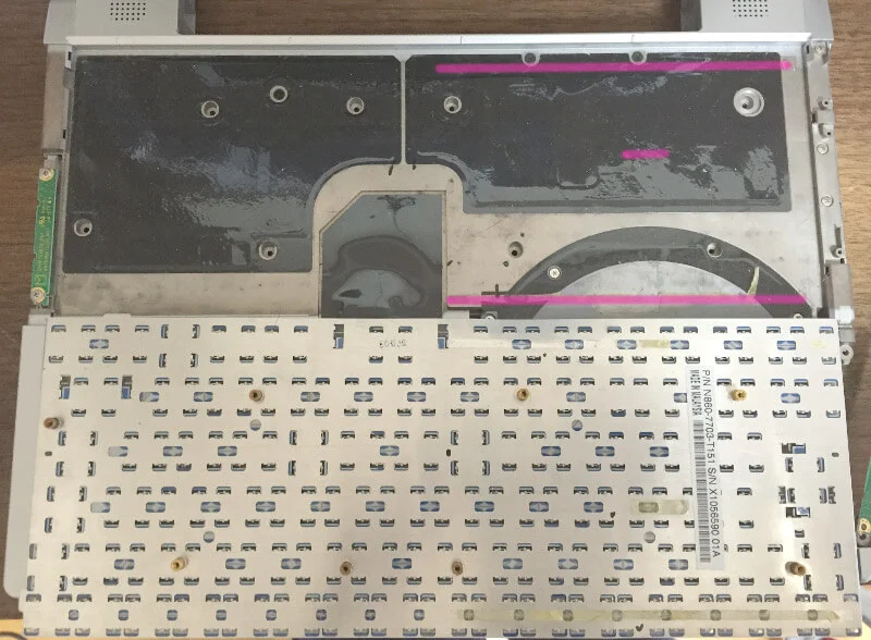 Let'sNote CF-Y7キーボードを外す