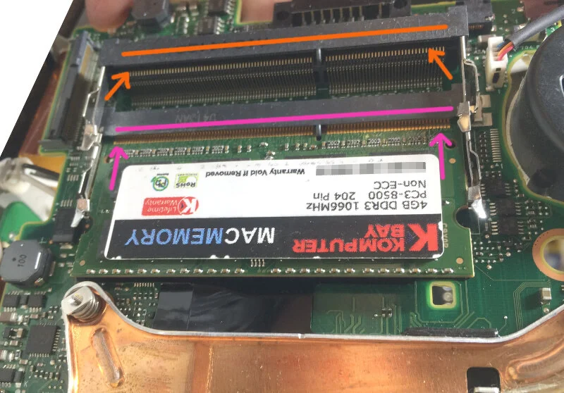 レッツノートS9のメモリの上側と下側