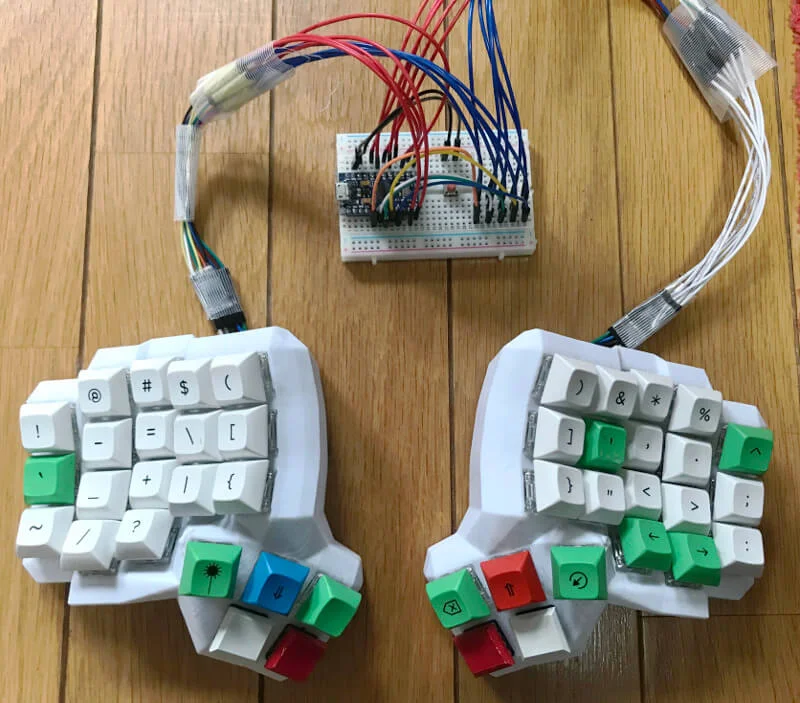 空中配線の自作キーボード出来上がり♪