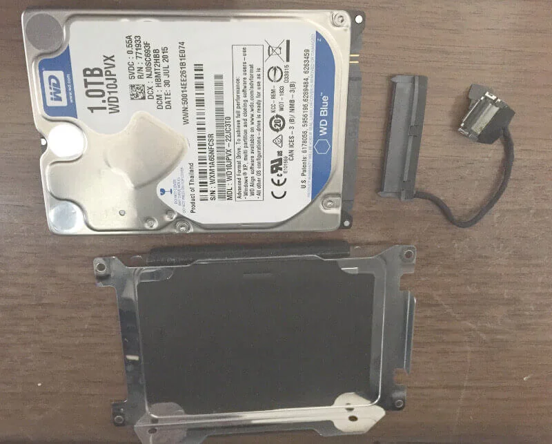 pavillion db6のHDDとケース