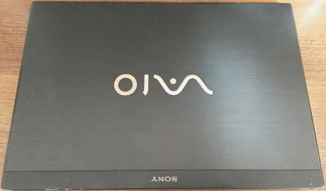 VAIO SシリーズのSVS13A2AJの外観