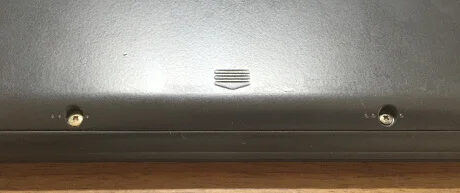 VAIO Sシリーズの底面のフタを外すネジ