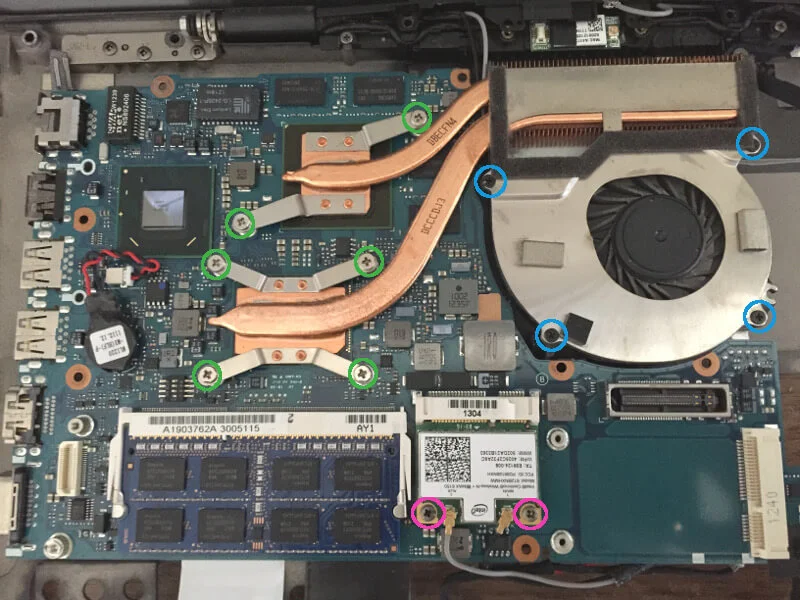 VAIO Sシリーズのマザーボードを更に分解する