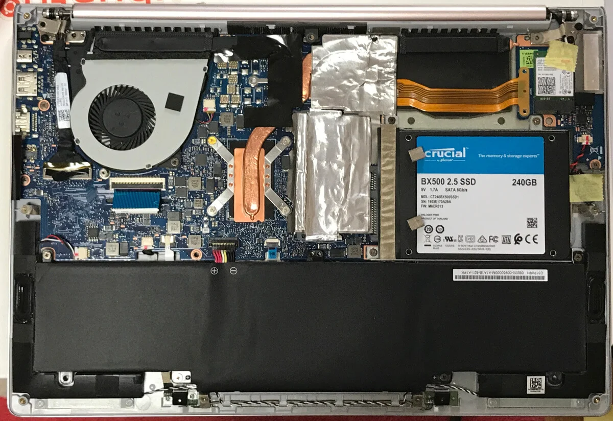 ZENBBOOKのUX303Uの内部