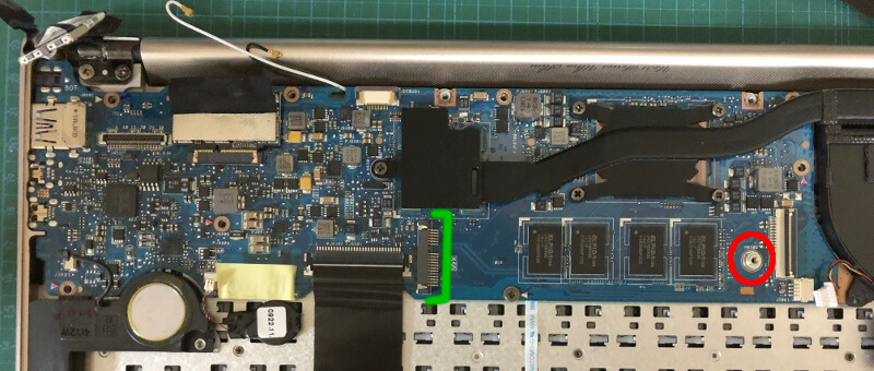 ASUSのノートパソコン「UltraBook UX31E」でM.2のSSDを外したところ